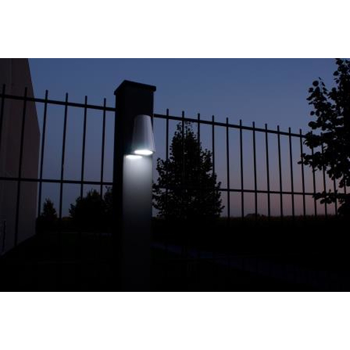 Design LED -Leuchte für Tore und Zäune RAL 9005 tiefschwarz